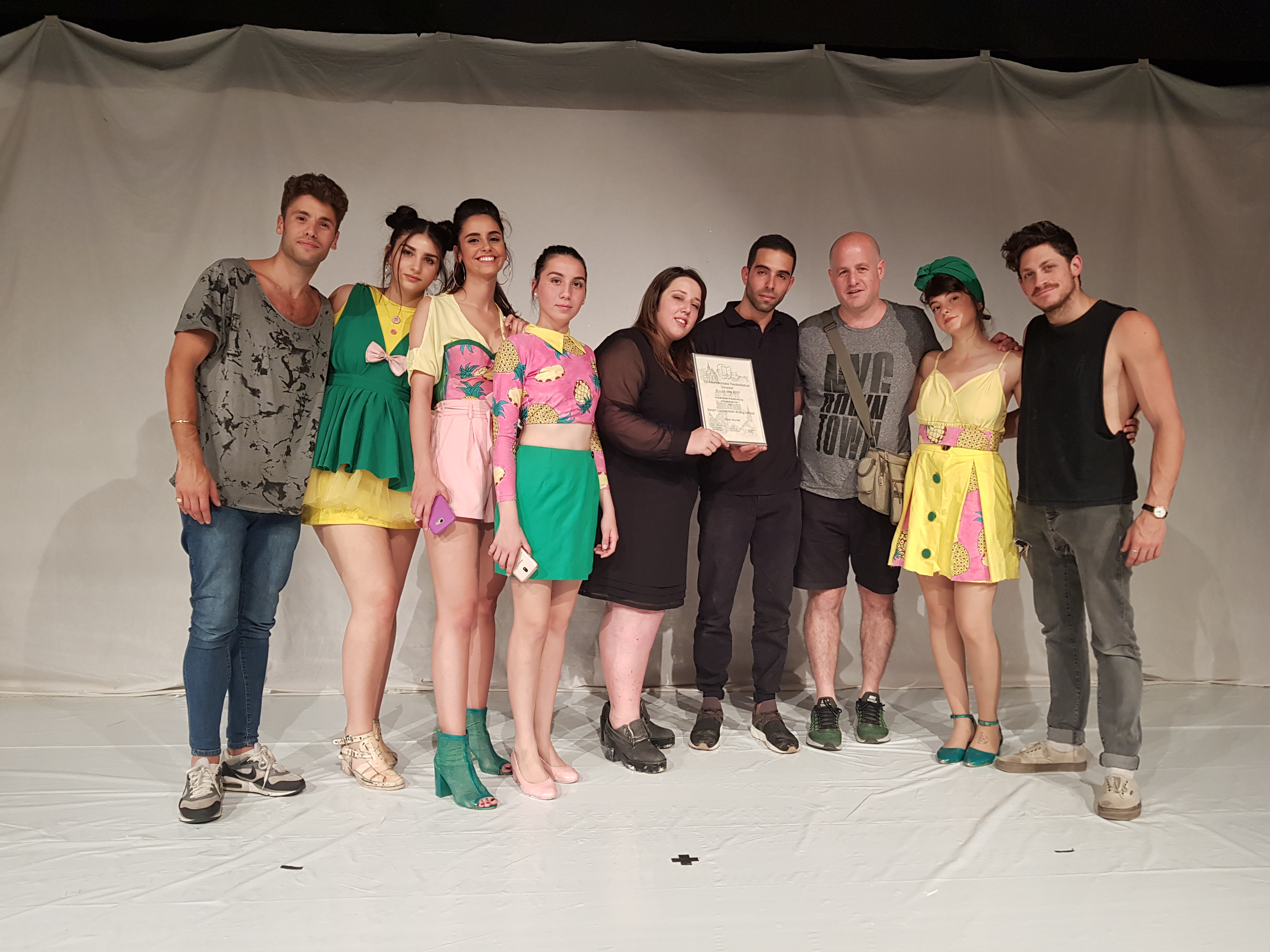 רגע אחרי ההצגה