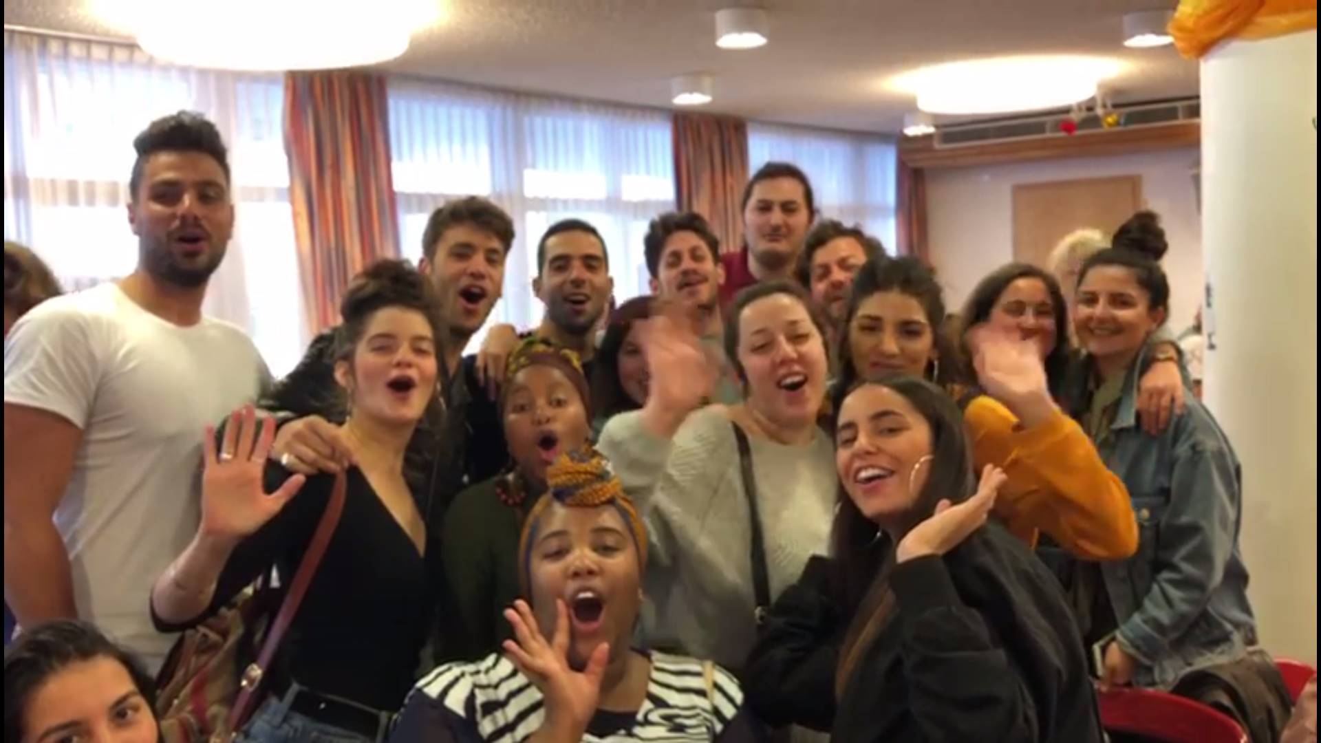 שלום מהקבוצות מדרום אפריקה ואיראן