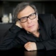 צדי צרפתי: "כיף לעבוד עם שחקנים צעירים, אני נהנה מאוד". ראיון באתר NRG